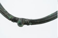 Foto von Bronzevierknotenarmring (NHMW-PRAE-023853)